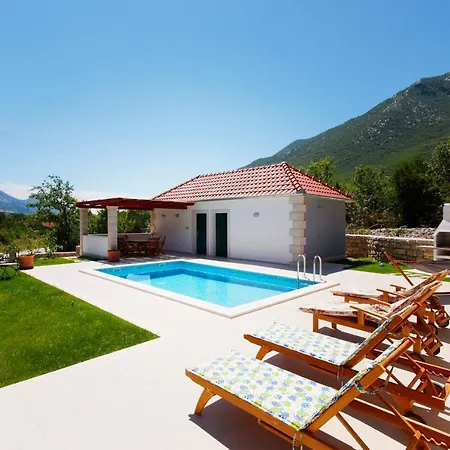 Villa Villa Zupa *
