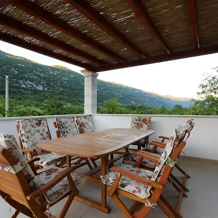 Villa Zupa Villa *